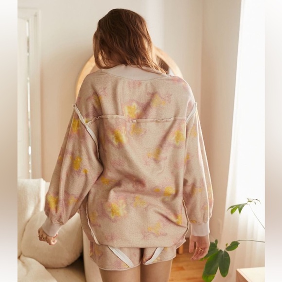 UO out from under seemed pullover sweatshirt - Picture 2 of 6